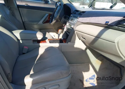 2008 Toyota Camry Xle V6 z USA, uszkodzony, nr VIN 4T1BK46KX8U561177